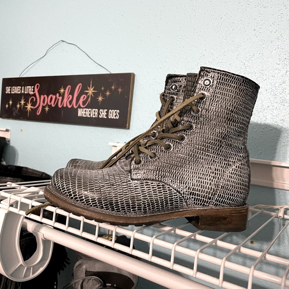 Shoes | Freebird Manchester Blue Snake 